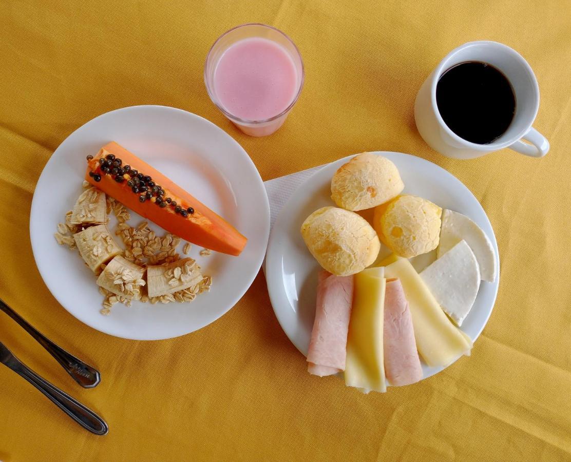 Hotel Santiago Lindóia Екстериор снимка