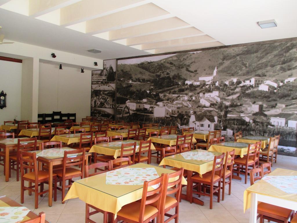 Hotel Santiago Lindóia Екстериор снимка