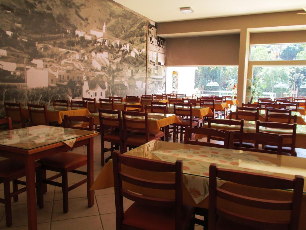 Hotel Santiago Lindóia Екстериор снимка