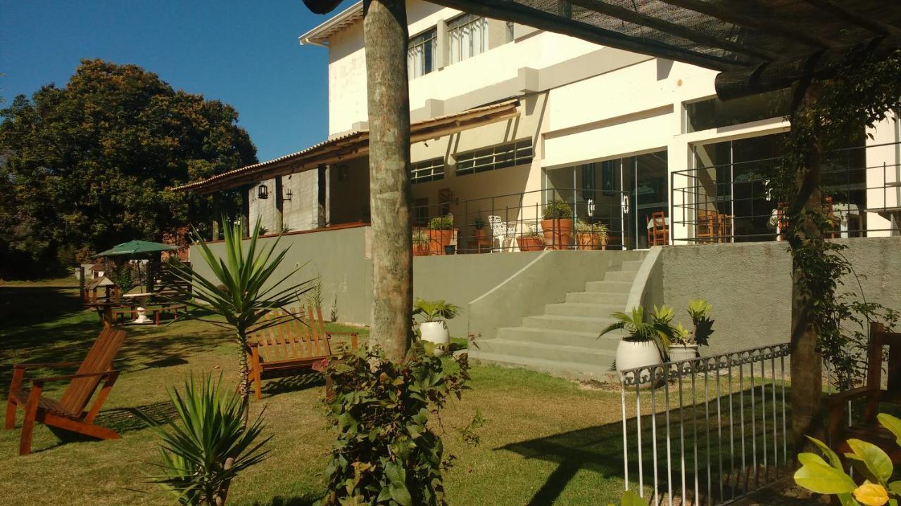 Hotel Santiago Lindóia Екстериор снимка