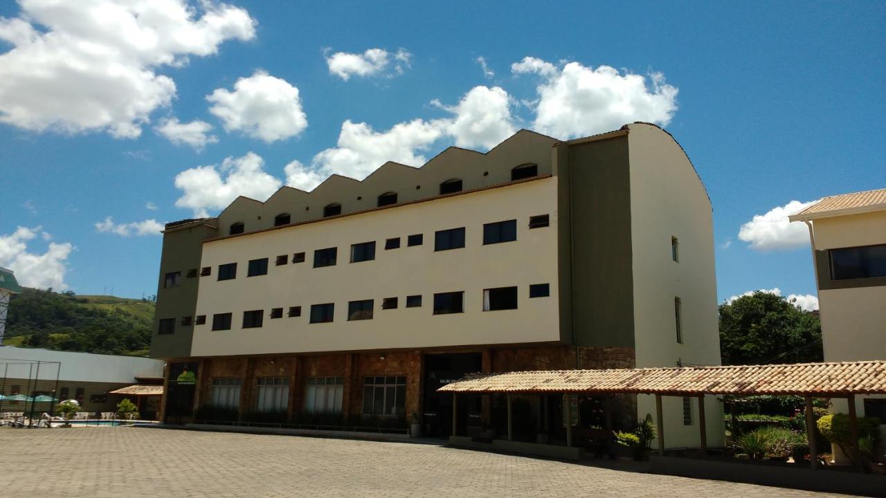 Hotel Santiago Lindóia Екстериор снимка